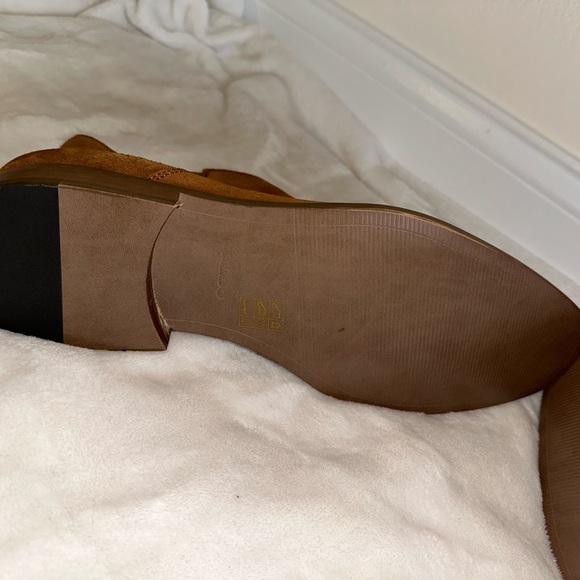 Aldo Brown Suede Chukka Boots
Vianello-R-26 - Picture 3 of 4